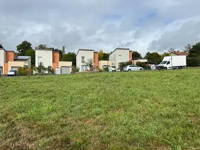 Naucelles 15250 Programme neuf terrain neuf à vendre
