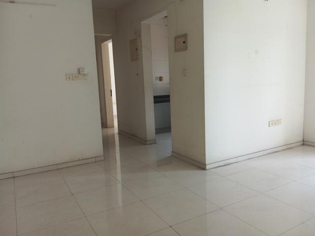 Navyug CHS 2 Bedroom 689 Sq. Ft. Apartment in Naupada Thane Listing ID: #10261