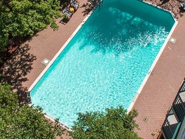 Navaho Apartments 3 Bedroom Apartment for Rent at 1800 Baseline Rd, Ottawa, ON K2C 3N1