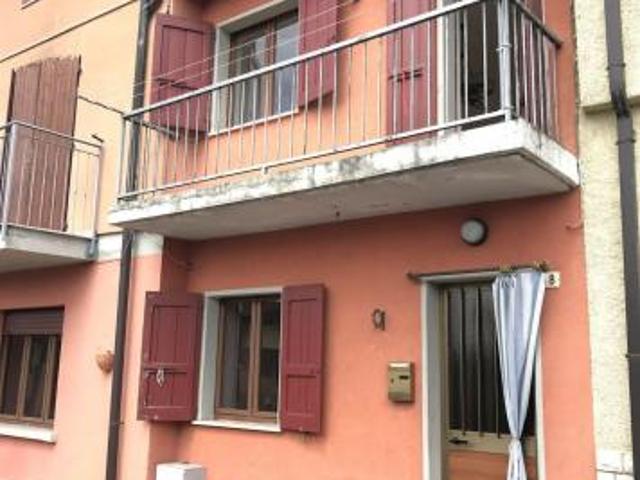 Nave BS Cortine Porzione cielo terra indipendente con area esterna privata