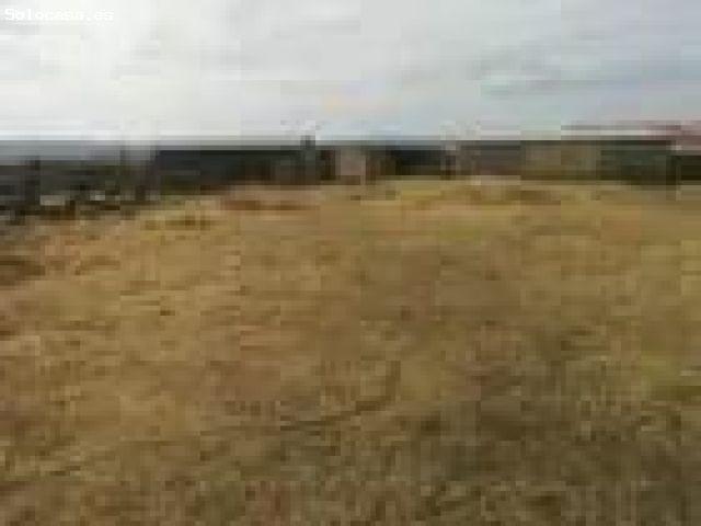 Nave con terreno de 3.000 metros en Malpartida de Cáceres