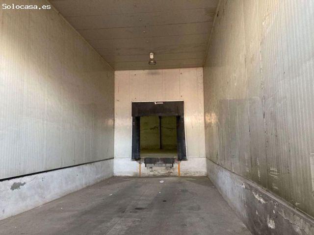 NAVE CON ACCESO DIRECTO AL PRINCIPAL NODO LOGÍSTICO DE MÁLAGA