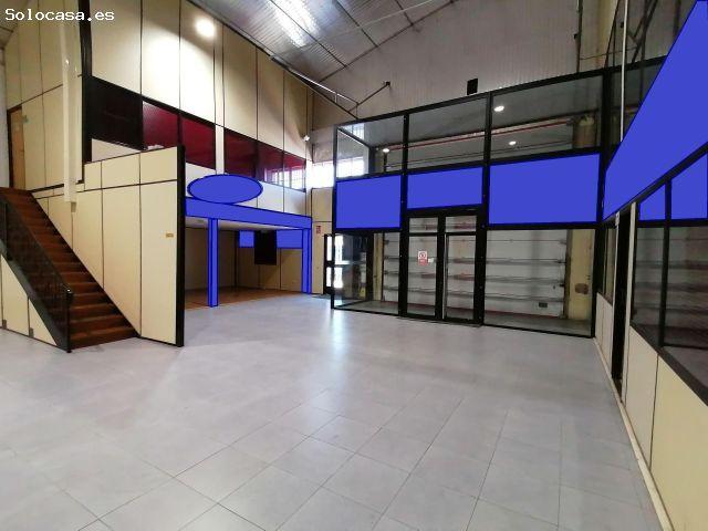 Nave con Oficinas en Polígono Las Capellanías, Cáceres