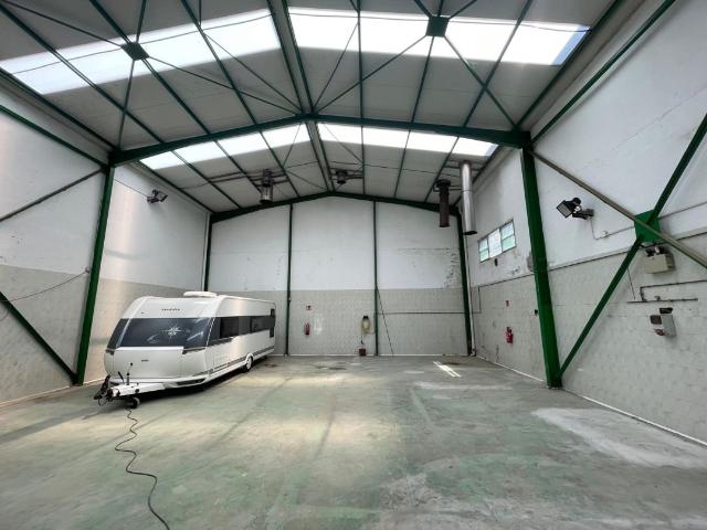 Nave de esquina en alquiler de 232m2, sita en Usurbil Polígono Ugaldea