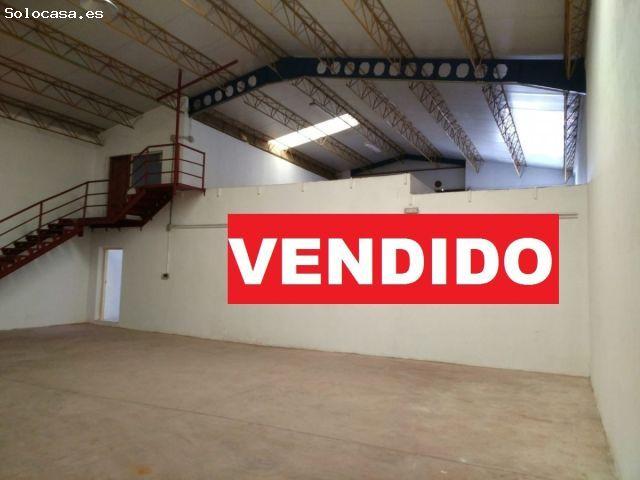 NAVE DE 256 M2