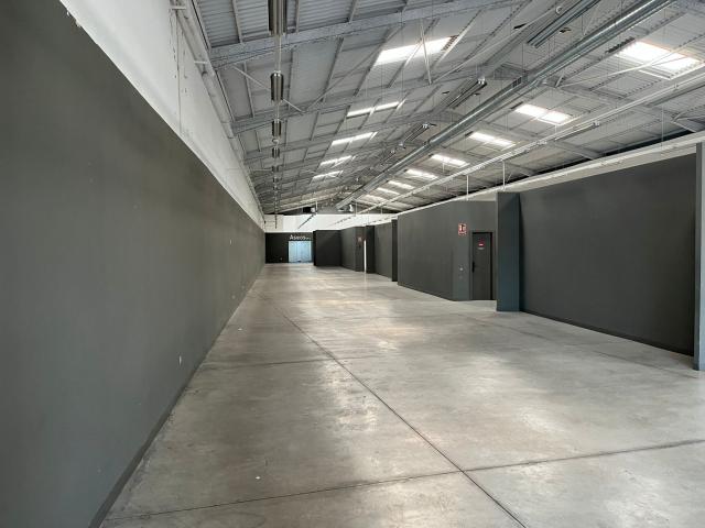 Nave en alquiler. MELENARA