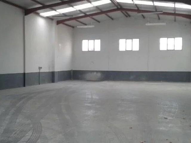 Nave en alquiler. CRUCE DE ARINAGA