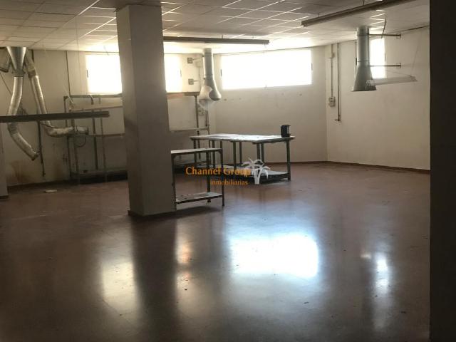 NAVE EN ALQUILER EN EL CENTRO DE PETRER!