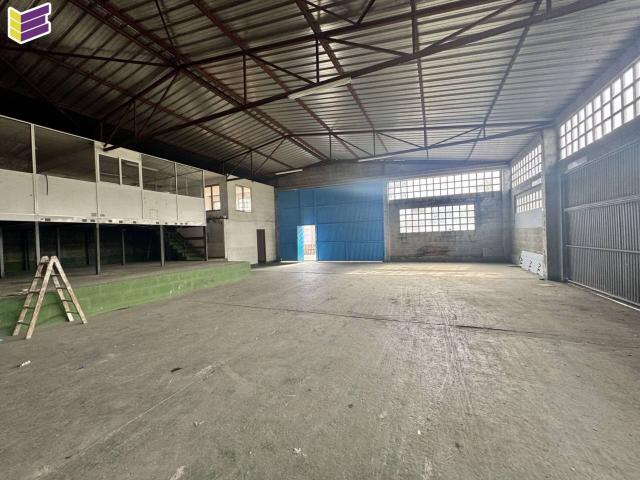 Nave en alquiler en Sanguiñesa Mos