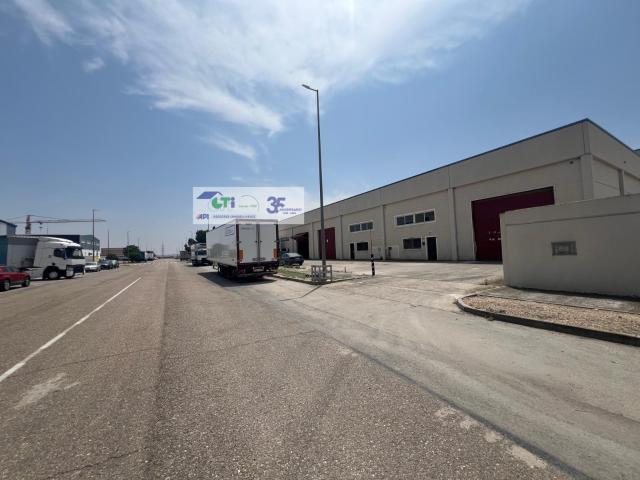 Nave en alquiler en Zaragoza Zaragoza