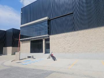 NAVE EN RENTA DENTRO PARQUE INDUSTRIAL