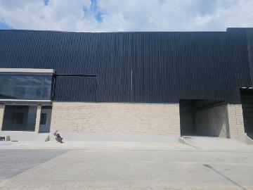NAVE EN RENTA DENTRO PARQUE INDUSTRIAL