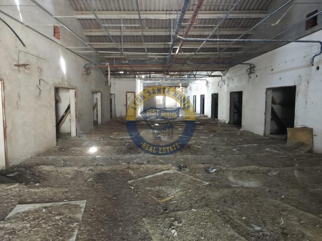 Nave en venta o alquiler en Riego de la Vega