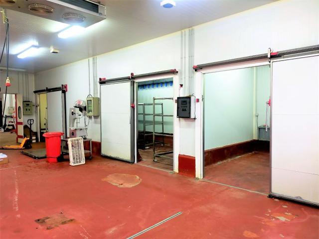 Nave en venta. ALCOROCHES