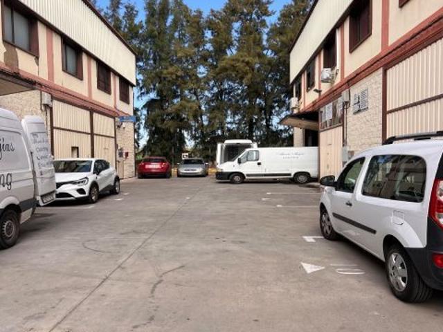 Nave en Venta en Mairena del Aljarafe, Sevilla