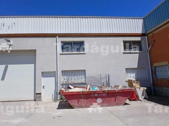 NAVE EN VENTA EN MONTALVO I