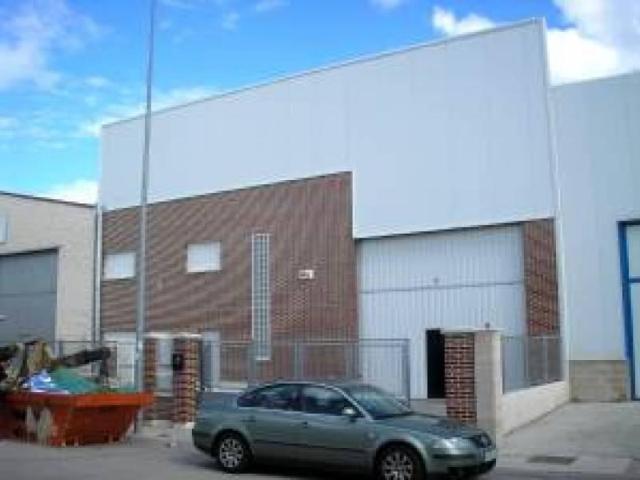 Nave en venta en Aldeamayor de San Martín Valladolid