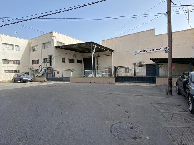 Nave en venta en Alicante