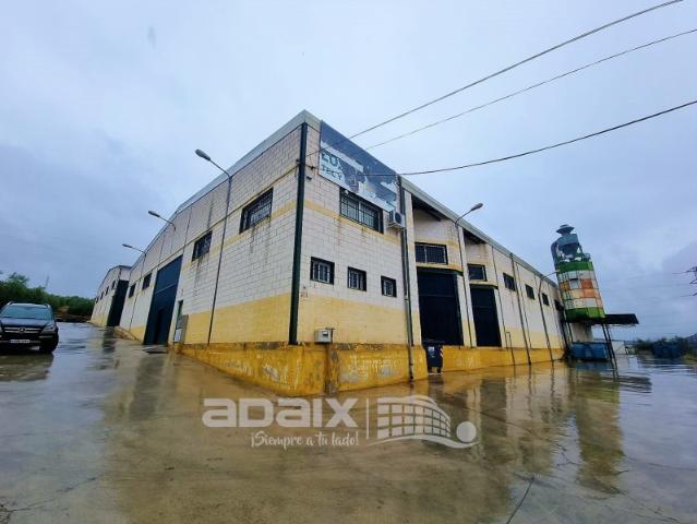 Nave en Venta en Lucena, Córdoba