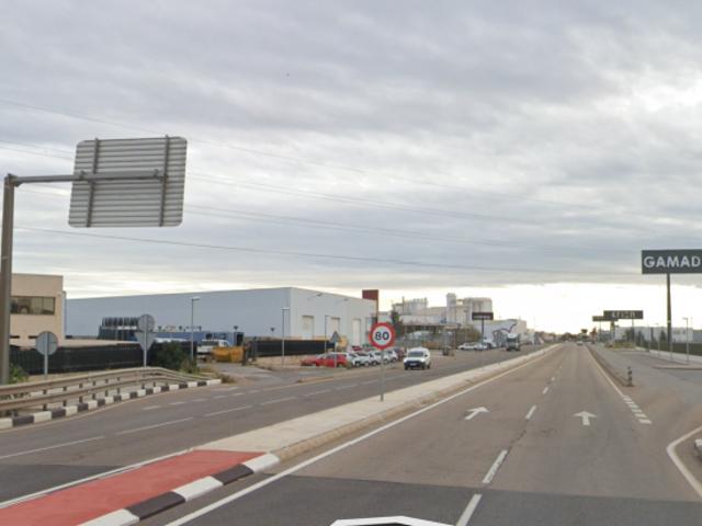 Nave en venta en Vila real
