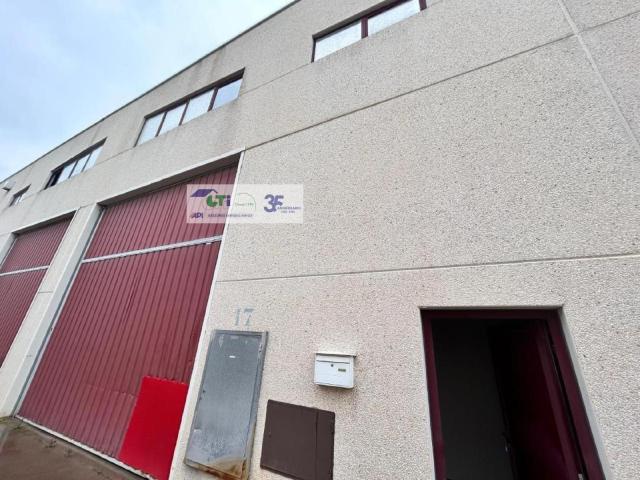 Nave en venta en Zaragoza Zaragoza
