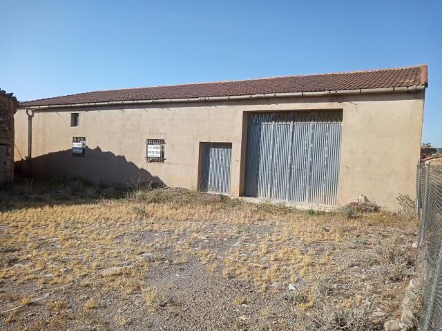 Nave en venta. SARRIóN