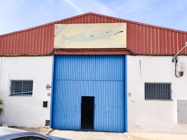 Nave industrial con cámaras frigoríficas en venta – Polígono Industrial La Red Alcalá de Guadaíra