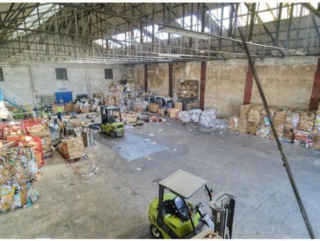 NAVE INDUSTRIAL CON RENTABILIDAD EN VITORIA GASTEIZ