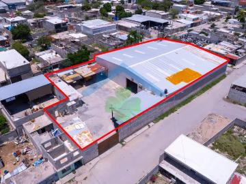 NAVE INDUSTRIAL ACCESO TRAERLES 1 MIN DEL PERIFÉRICO POR LA UNIÓN