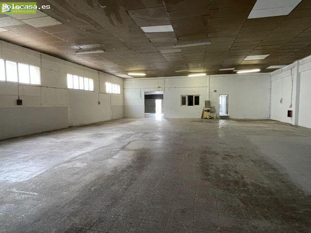 NAVE INDUSTRIAL AVD. VALLADOLID