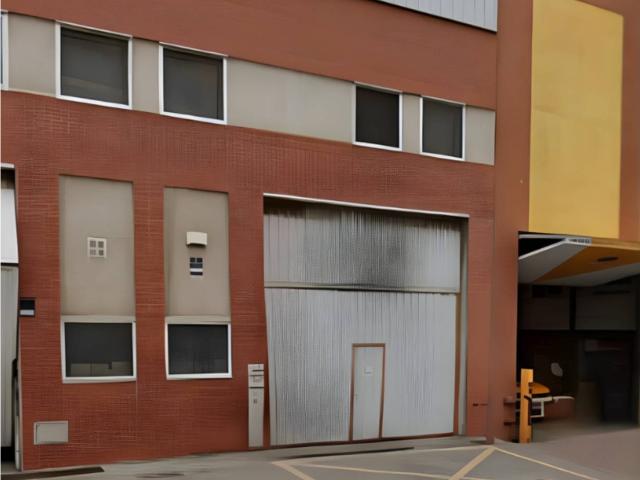 Nave industrial de alquiler en Margen Izquierda, a 15 min de Bilbao – versátil, equipada y lista para entrar