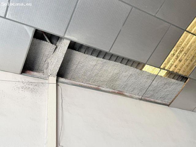 Nave industrial diáfana con patio trasero en zona logística consolidada de Beniparrell