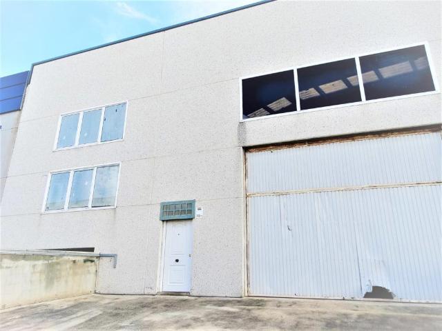 Nave Industrial en C/ Vidriers, El Vendrell Tarragona