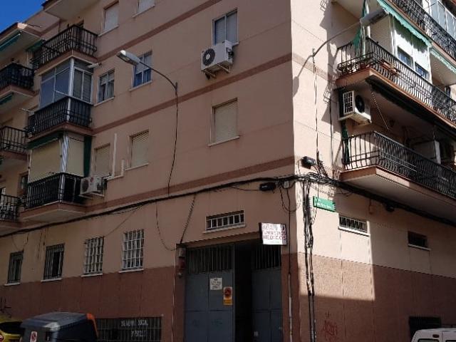 Nave industrial en C/ Arsenio Fuster, Alcobendas Madrid