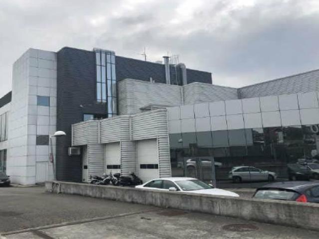 Nave industrial en C/ Dinamarca Pol Espíritu Santo Oviedo
