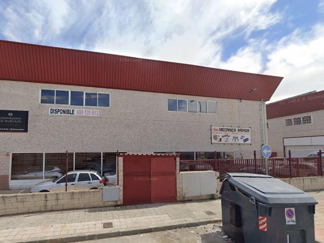 Nave Industrial en C/ Moreras Ciempozuelos Madrid