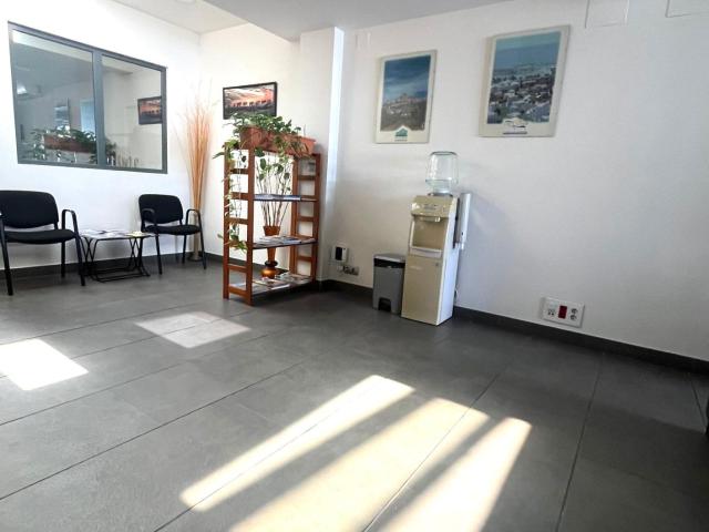 Nave industrial en calle Italia