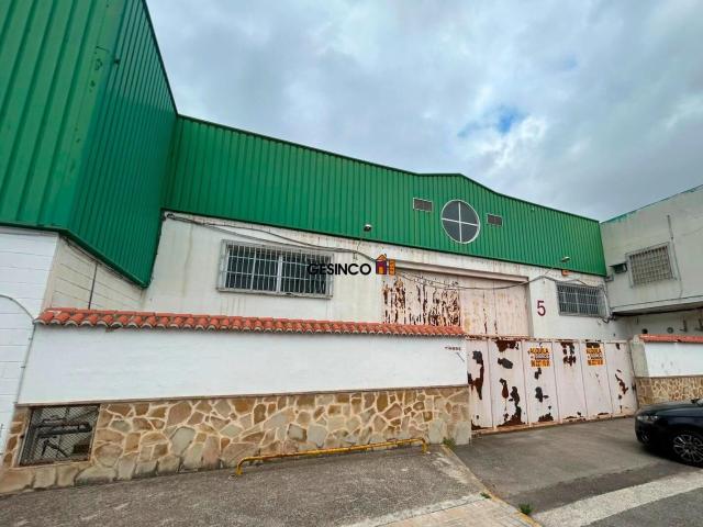 NAVE INDUSTRIAL EN ALQUILER