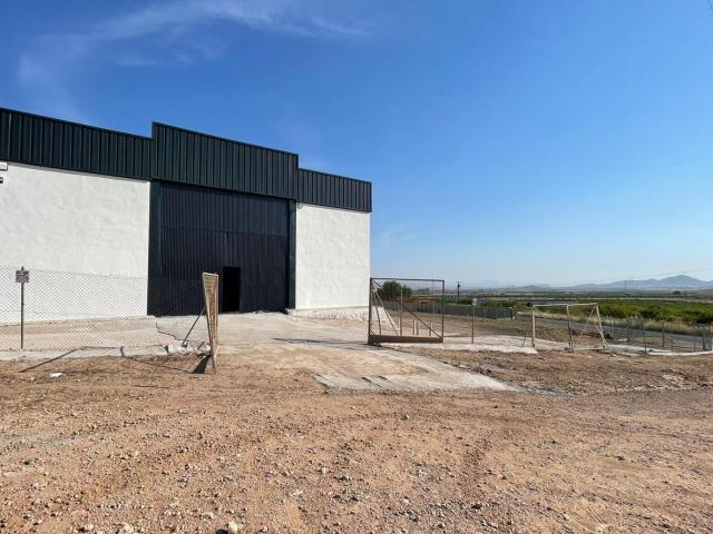 NAVE INDUSTRIAL EN ALQUILER CON PARCELA VALLADA EN LAS PALAS