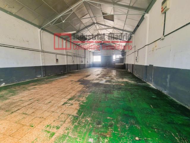 Nave industrial en alquiler de 300 m2 en el Polígono Finanzauto – Arganda del Rey