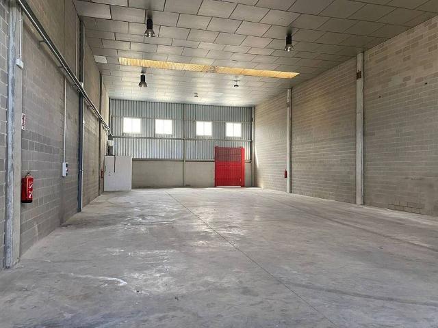 Nave industrial en alquiler en calle A, Bigues i Riells, de 390 m² por 1.500