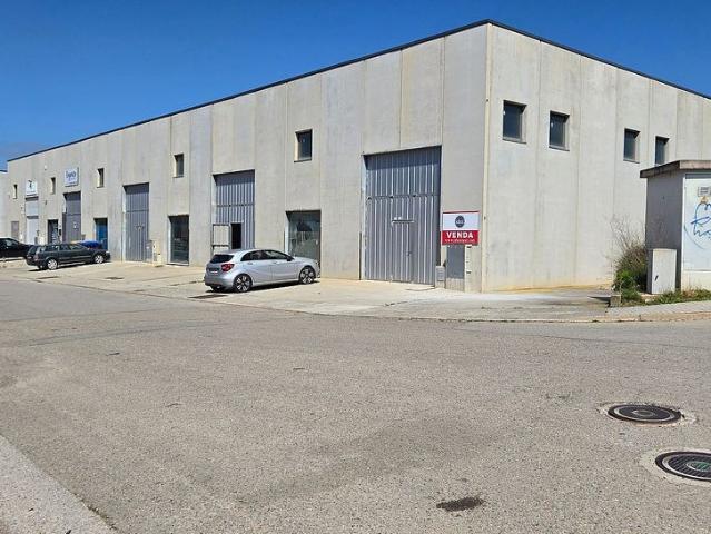Nave industrial en alquiler en calle Gavarres, Pera, La, de 464 m² 2 habitaciones por 1.950