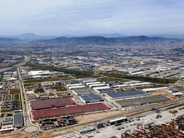 Nave industrial en alquiler en calle D, Barcelona, de 3.970 m² 1 habitación por 25.800