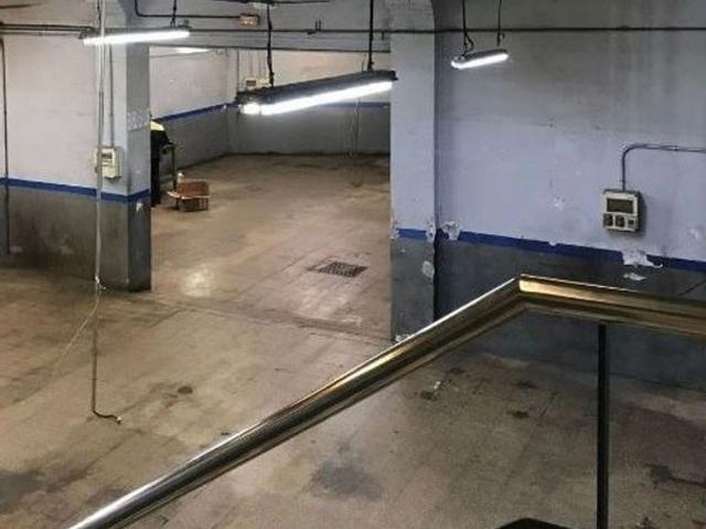 Nave industrial en alquiler en calle De Corominas, Hospitalet de Llobregat, L´, de 129 m² 1 habitación por 955