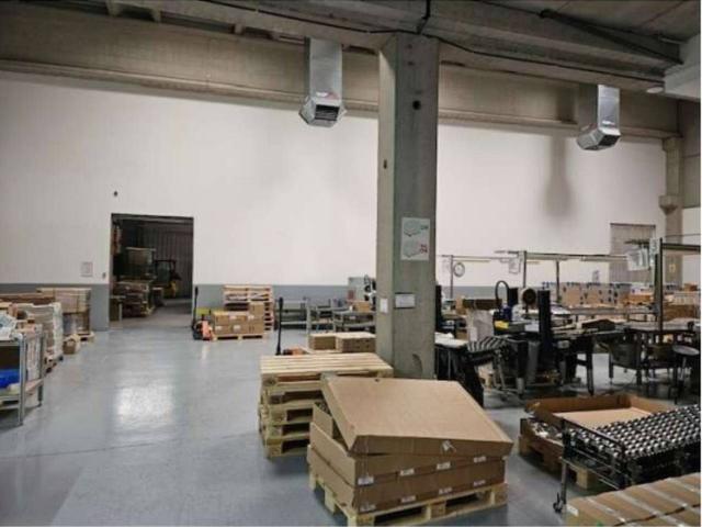 Nave industrial en alquiler en calle De Can Parellada, Montornès del Vallès, de 1.114 m² por 6.500