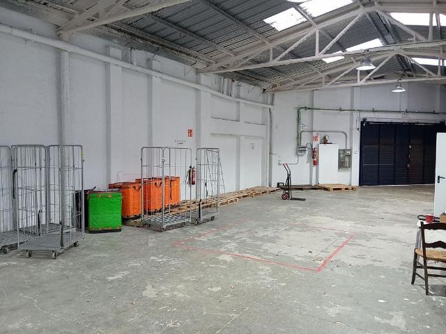 Nave industrial en alquiler en calle De Cristóbal de Moura, Barcelona, de 398 m² 2 habitaciones por 2.500