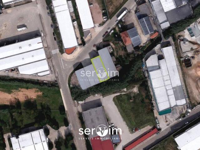 Nave industrial en alquiler en calle De la Garrotxa, Cassà de la Selva, de 400 m² por 1.500