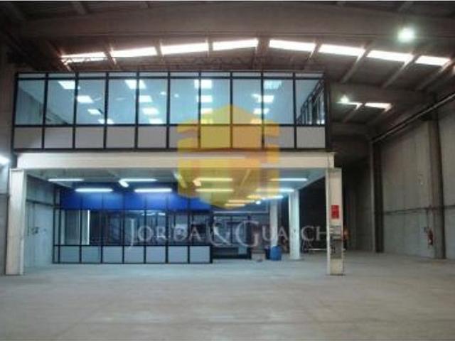 Nave industrial en alquiler en calle De Pablo Iglesias, Hospitalet de Llobregat, L´, de 1.659 m² 2 habitaciones por 13.000