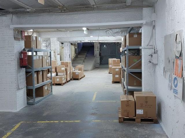 Nave industrial en alquiler en calle De Tarragona, Sant Adrià de Besos, de 126 m² 1 habitación por 950