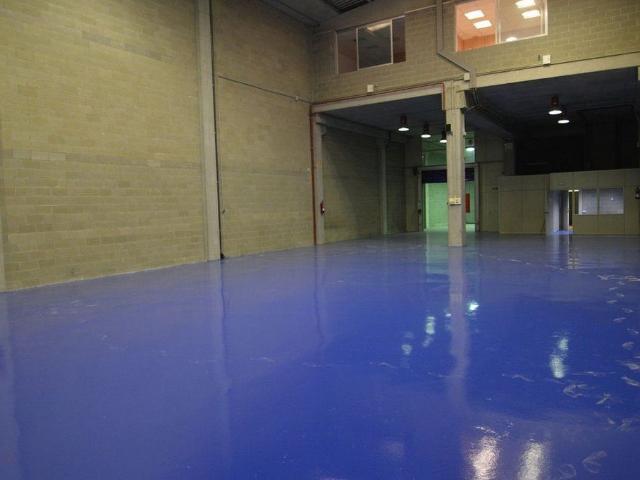 Nave industrial en alquiler en calle De Veneçuela, Barcelona, de 721 m² 8 habitaciones por 8.500